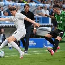 ayx体育官方网站-热那亚遭遇惨败，降级形势愈发严峻()